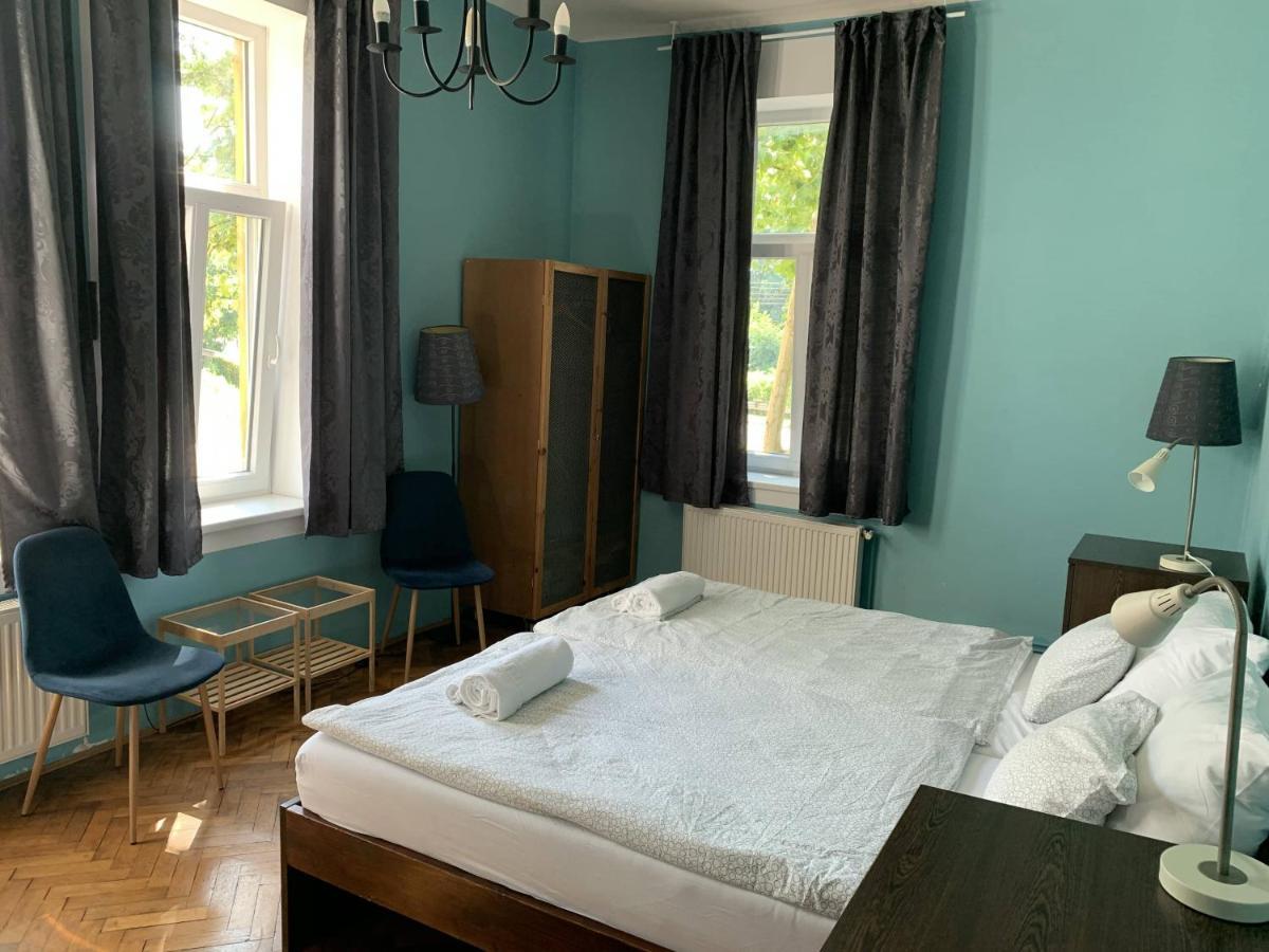 Vila Veselova, Ljubljana City Center Hostel Kültér fotó