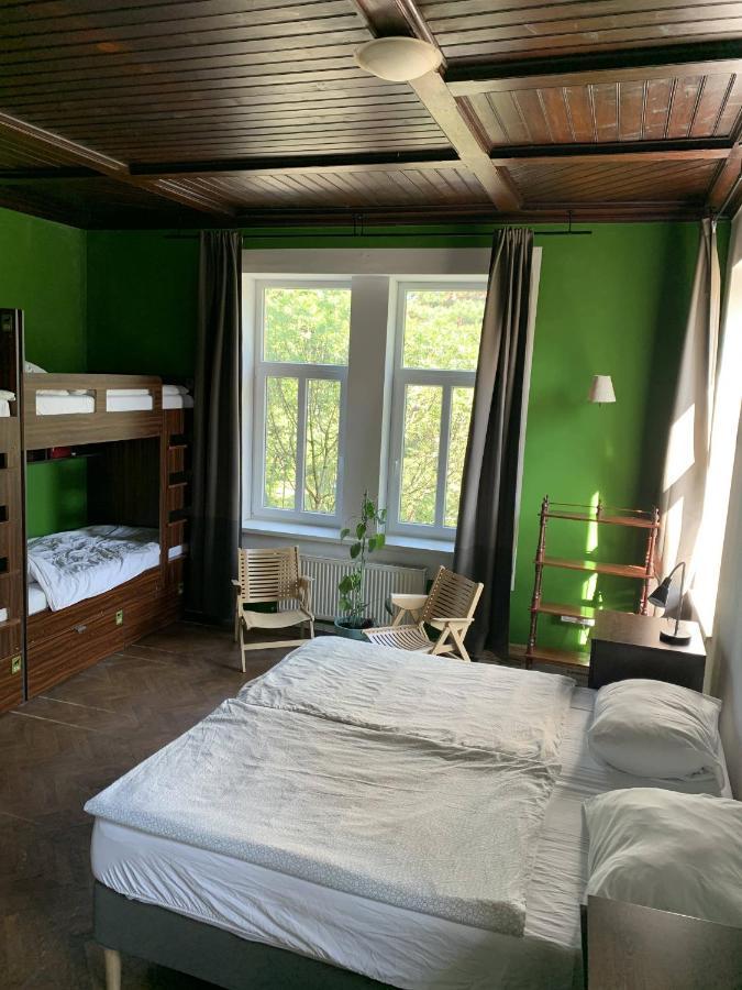 Vila Veselova, Ljubljana City Center Hostel Kültér fotó